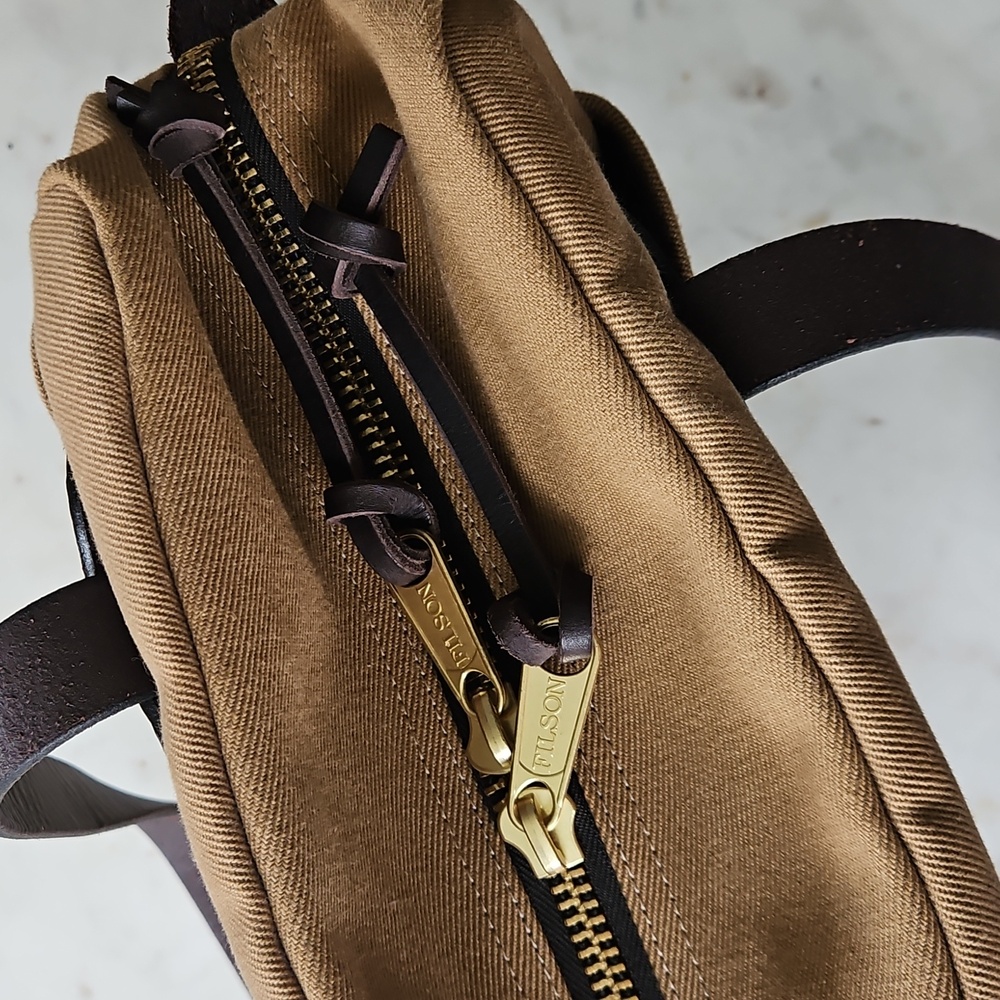 Filson Rugged Twill Zipper Tote Bag - Picture 4 of 14